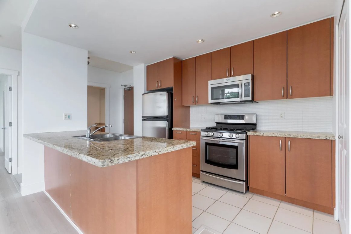 2 Bedroom Apartment for Rent - 9188 University Cres, Burnaby, BC 4